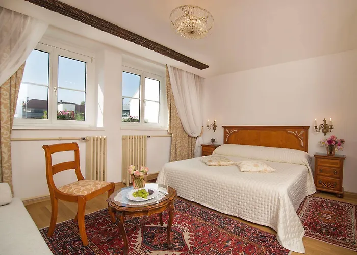 Austria Classic Wolfinger - Hauptplatz 3*