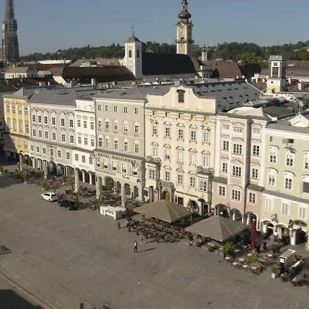Austria Classic Wolfinger - Hauptplatz 호텔 3*