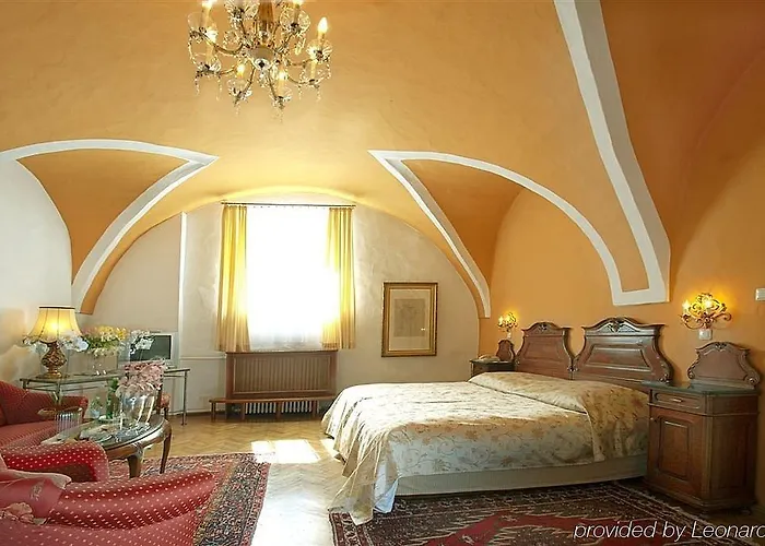 Austria Classic Wolfinger - Hauptplatz ホテル 3*